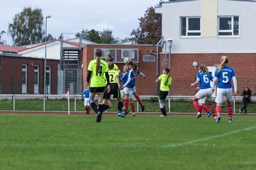 Bild 92 - B-Juniorinnen TSV Schoenberg - Holstein Kiel : Ergebnis: 0:23